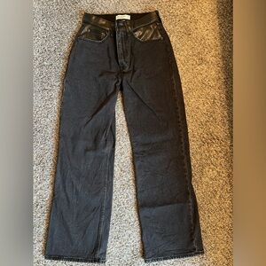 Abercrombie & Fitch Mixed Fabric Curve Love High Rise 90s Relaxed Jean 26 SHORT